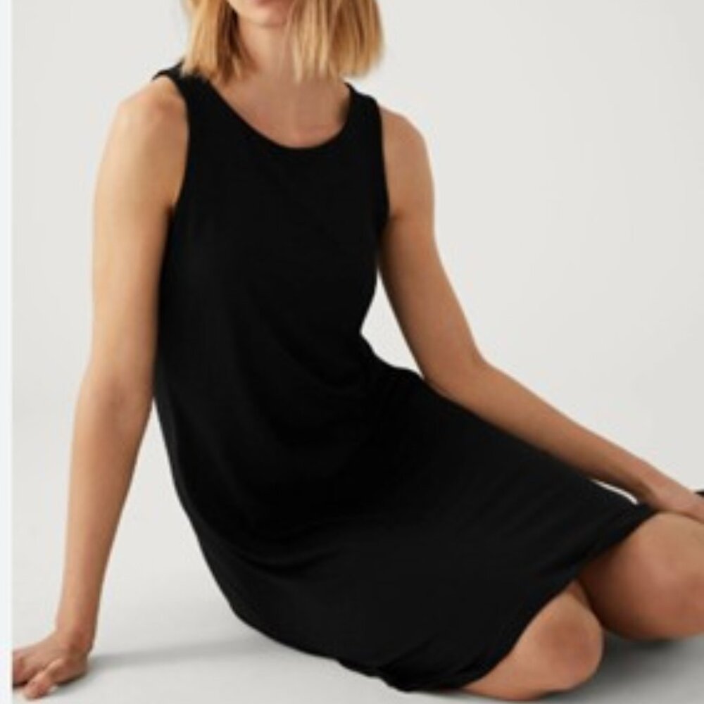 mark and spencer  sleeveless  black dress size  12